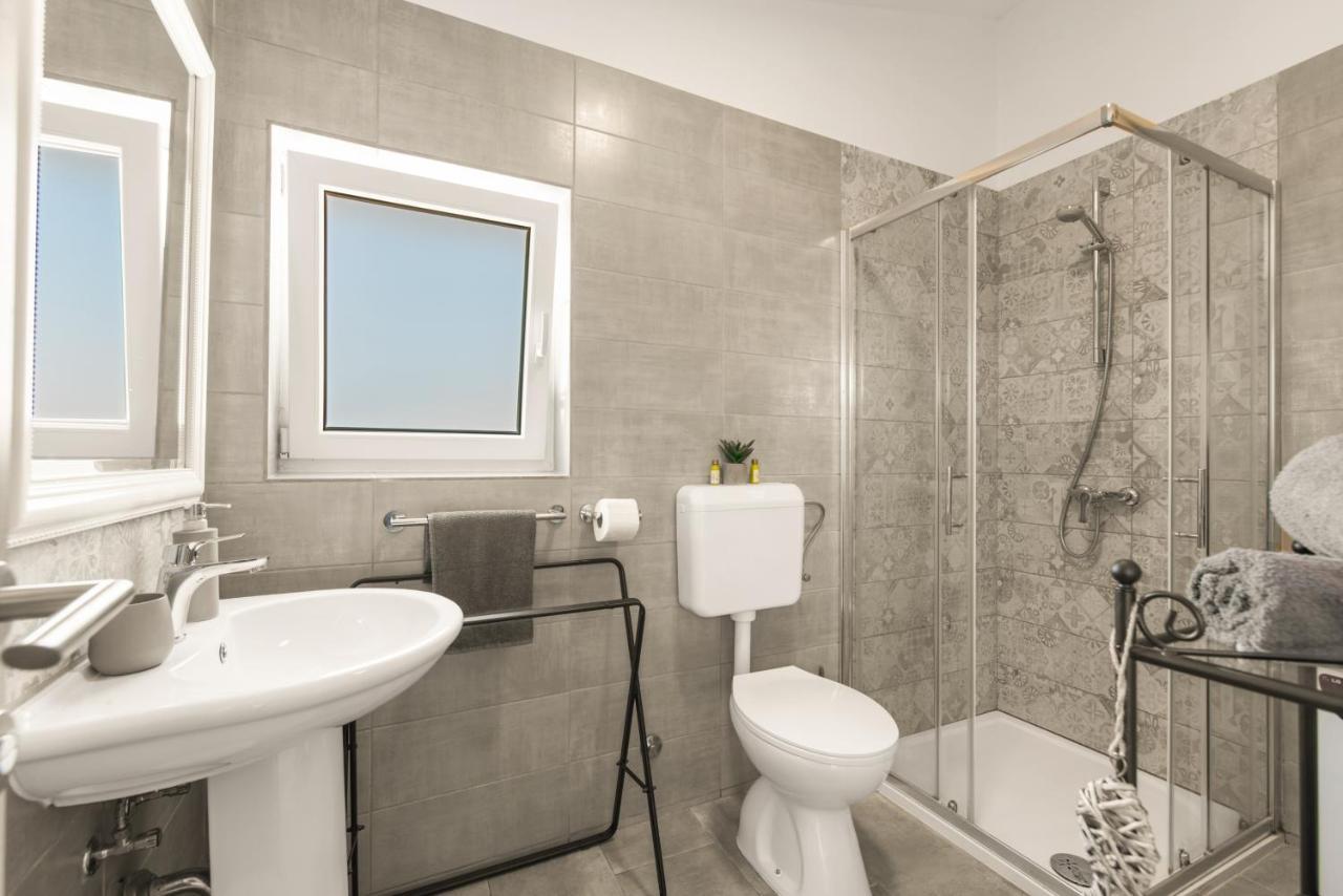 Apartman Dobrec Porec Exterior photo